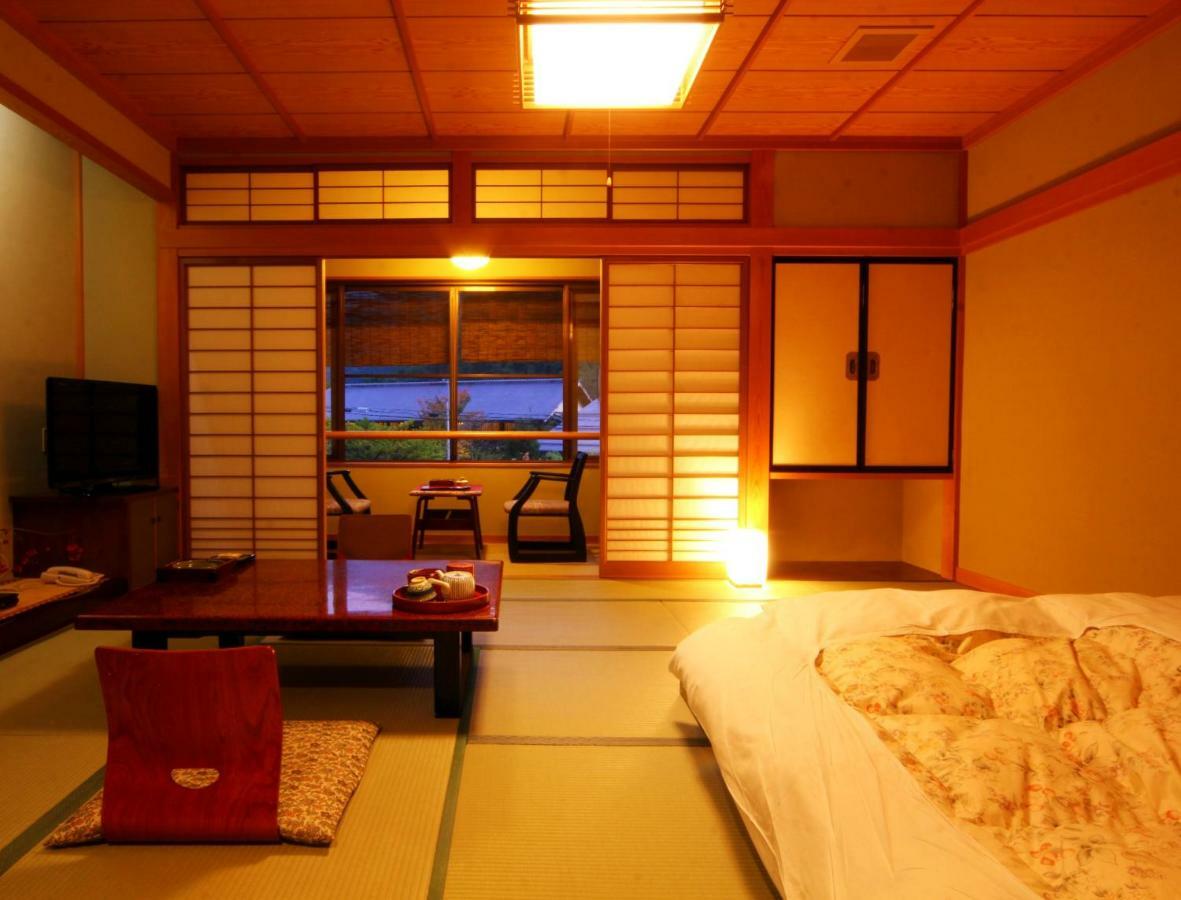 Hanagokoro Banki Takayama  Bagian luar foto