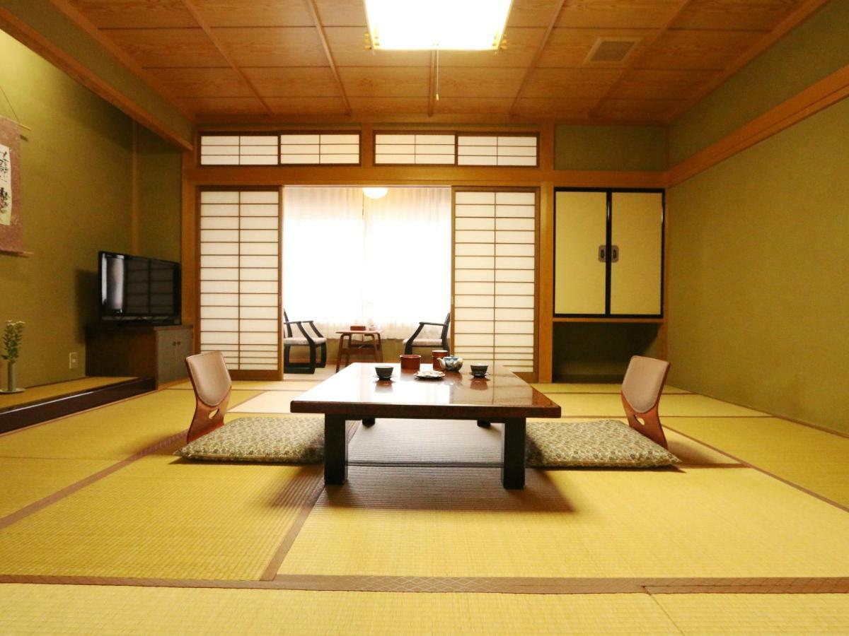 Hanagokoro Banki Takayama  Bagian luar foto