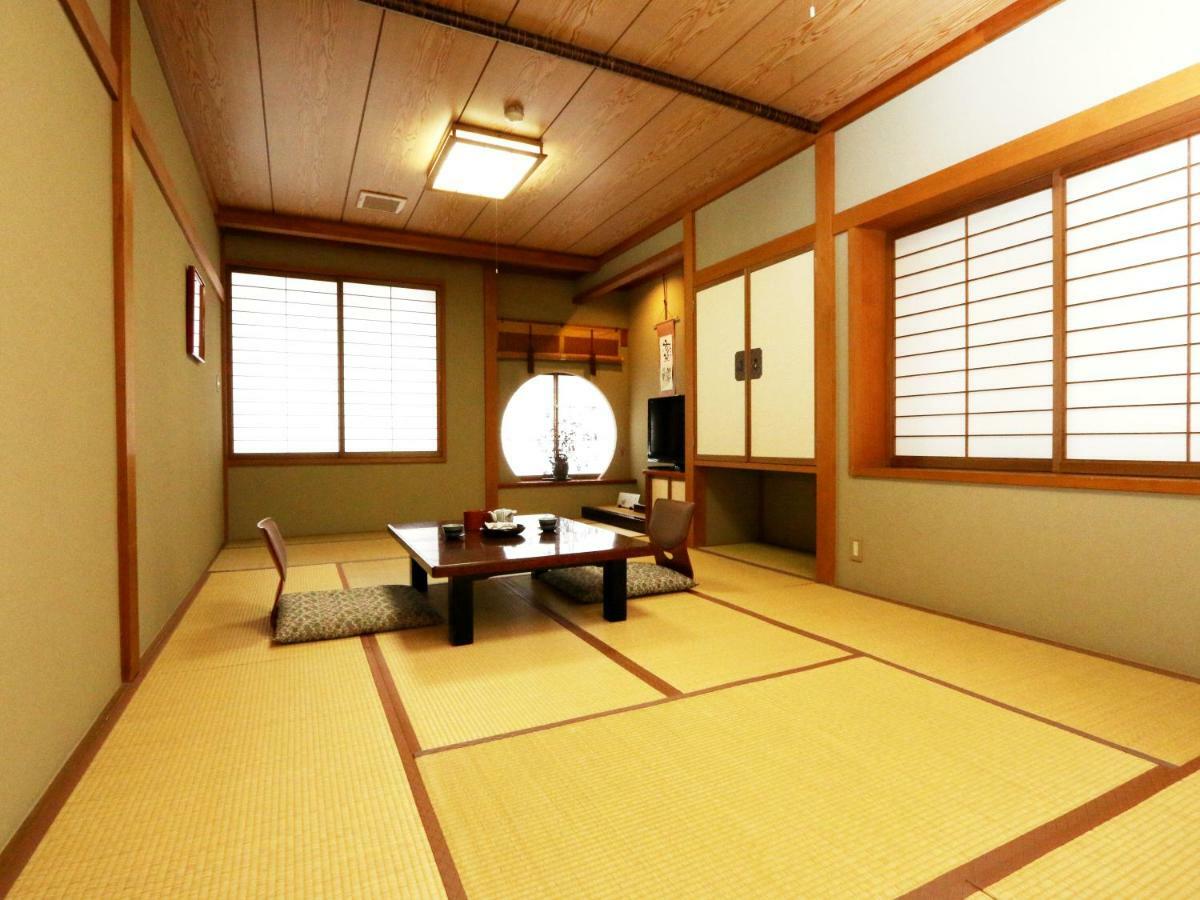 Hanagokoro Banki Takayama  Bagian luar foto