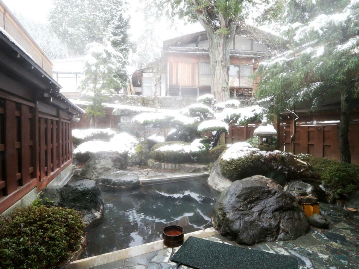 Hanagokoro Banki Takayama  Bagian luar foto